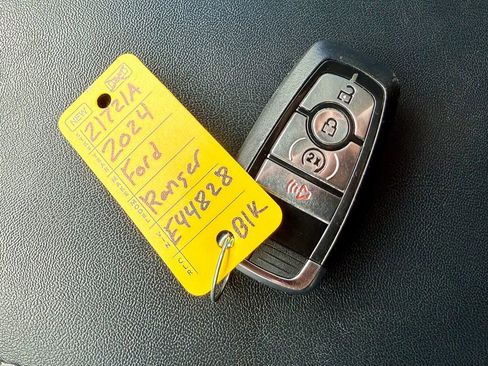 Used 2024 Ford Ranger Lariat w/ FX4 Off-Road Package image 30