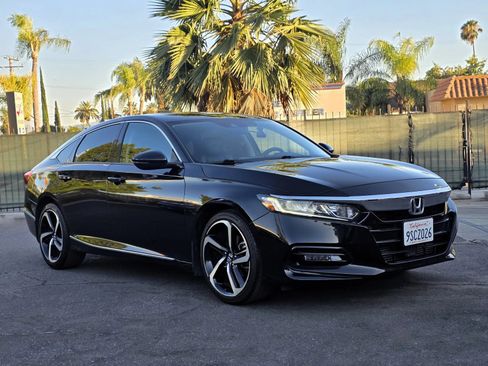Used 2018 Honda Accord EX-L image 2
