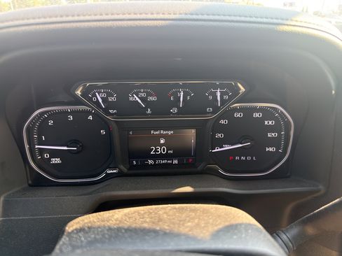 Used 2023 GMC Sierra 3500 AT4 AWD/4WD image 10