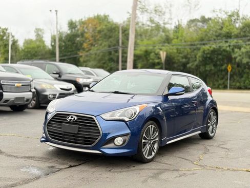 Used 2016 Hyundai Veloster Turbo FWD image 4