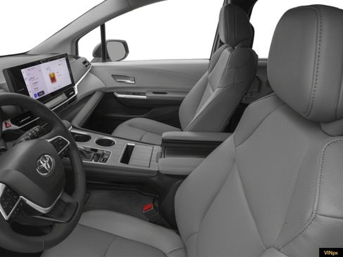 New 2026 Toyota Sienna XLE FWD image 6