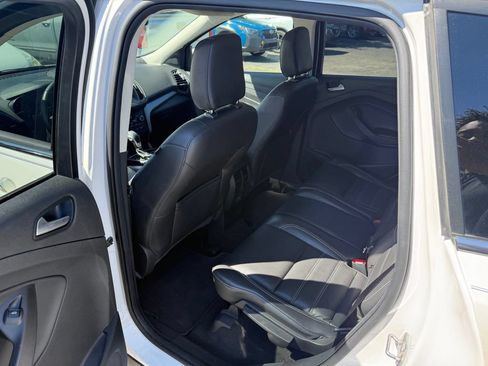Used 2018 Ford Escape SEL AWD/4WD image 6