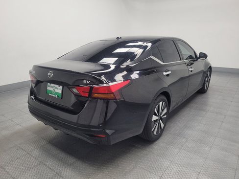 Used 2022 Nissan Altima 2.5 SV FWD image 9
