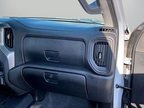 Used 2024 Chevrolet Silverado 2500 Custom w/ Custom Convenience Package image 20