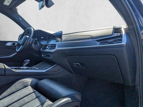 Used 2022 BMW X7 xDrive40i w/ M Sport Package image 22