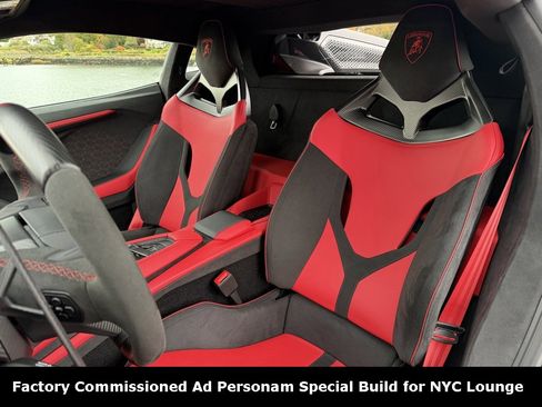 Used 2024 Lamborghini Revuelto image 41