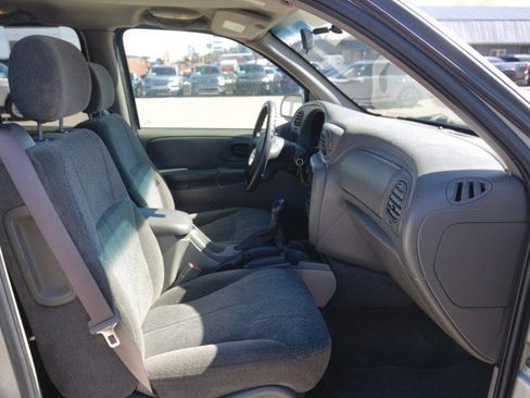 Used 2004 Chevrolet TrailBlazer LS w/ LS Preferred Equipment Group image 25