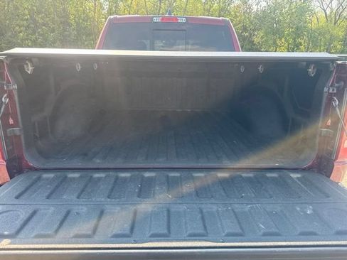 Used 2022 RAM 1500 Limited w/ Body Color Bumper Group AWD/4WD image 9