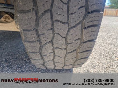 Used 2016 Jeep Grand Cherokee Laredo w/ Quick Order Package 23E AWD/4WD image 9