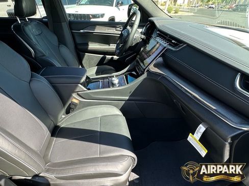 New 2025 Jeep Grand Cherokee Overland w/ Adv Protech Group III AWD/4WD image 14