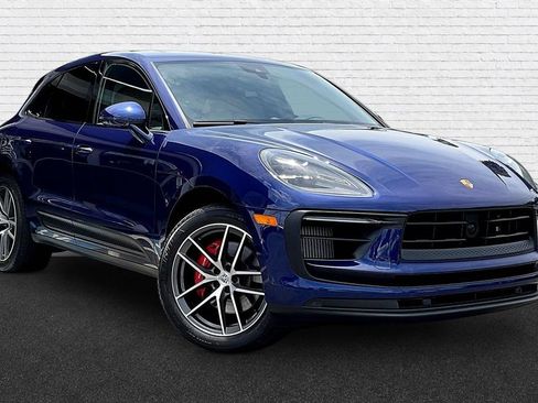 Used 2022 Porsche Macan S AWD/4WD image 3