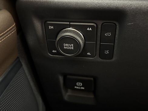 Used 2025 Ford Expedition Max King Ranch AWD/4WD image 17