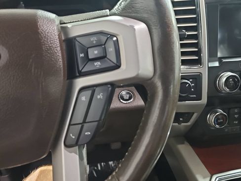 Used 2019 Ford F250 King Ranch w/ Snow Plow/Camper Package AWD/4WD image 22