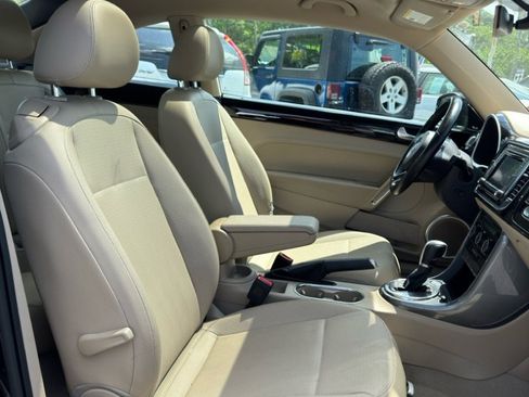 Used 2017 Volkswagen Beetle 1.8T SE image 13