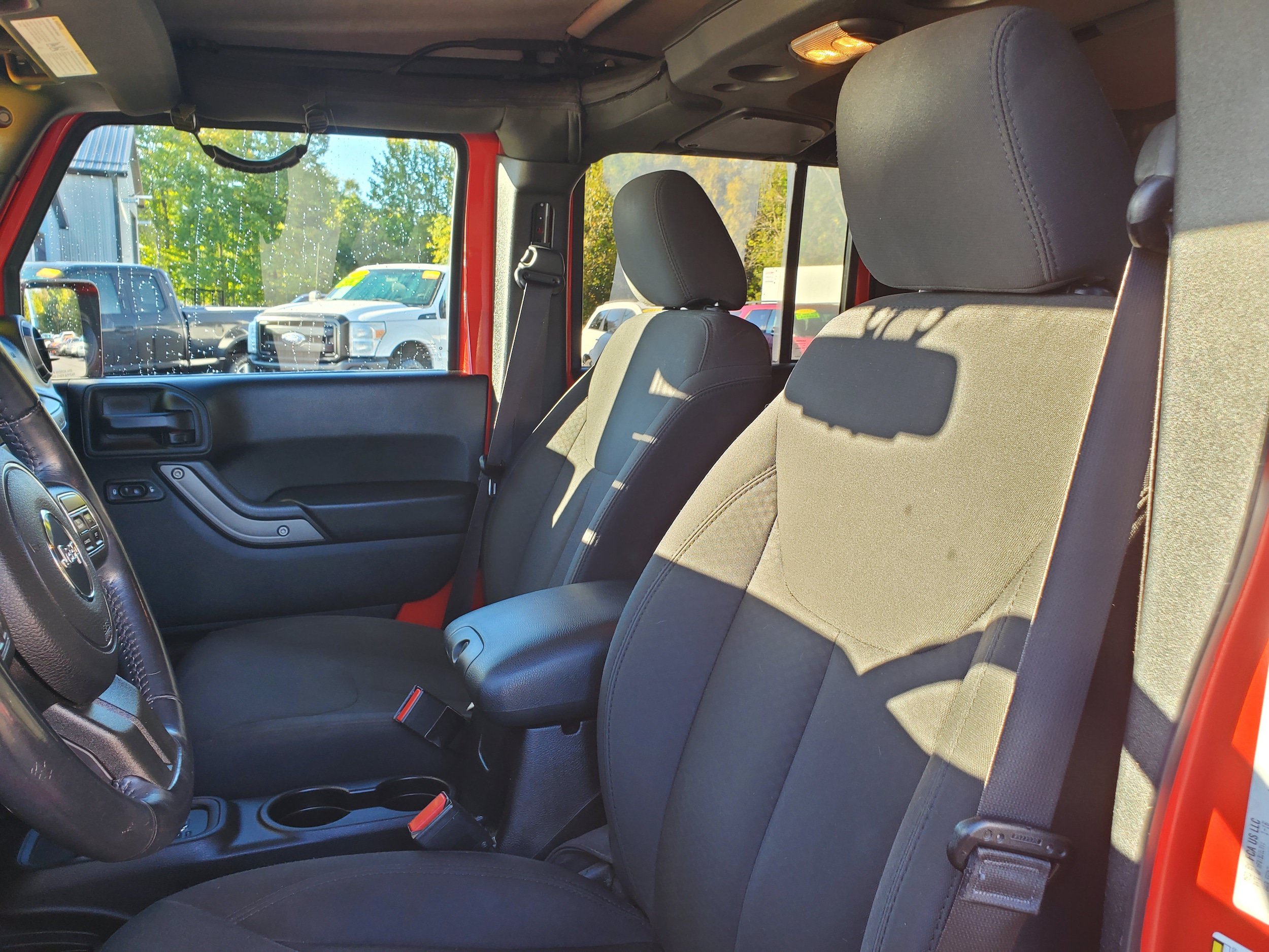 Used 2016 Jeep Wrangler Unlimited Sport AWD/4WD image 11