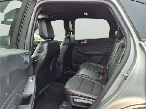 Used 2023 Ford Escape ST-Line w/ Tech Pack #1 AWD/4WD image 9