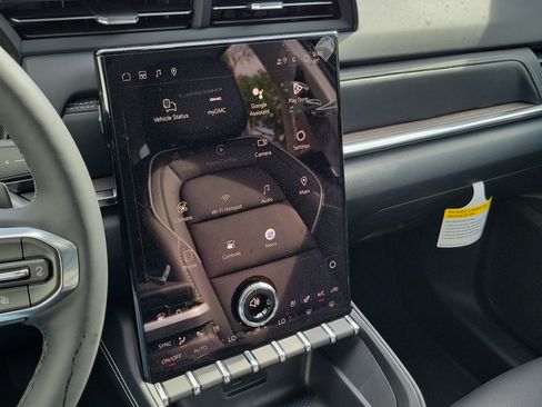 New 2026 GMC Terrain Denali AWD/4WD image 29