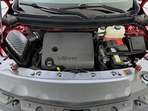 Used 2024 Buick Enclave Premium image 32