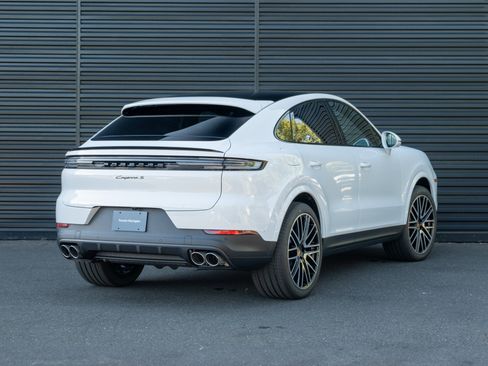 New 2026 Porsche Cayenne S image 8