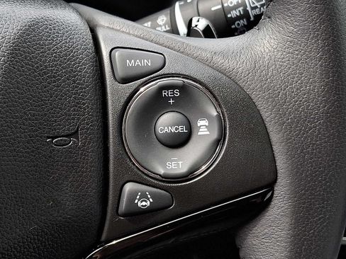 Used 2019 Honda HR-V Touring image 19