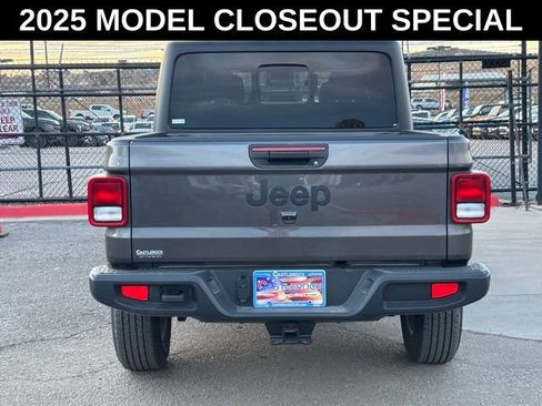 New 2025 Jeep Gladiator Sport image 4