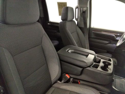 Used 2024 GMC Sierra 2500 SLE image 38