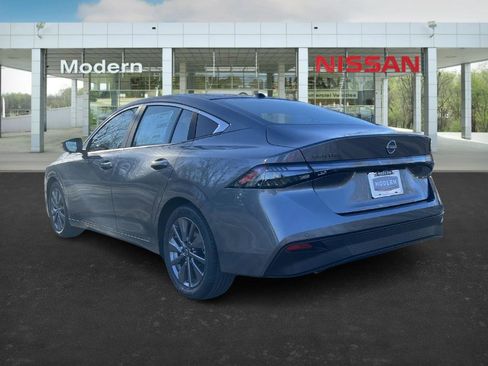 New 2026 Nissan Sentra SL image 3