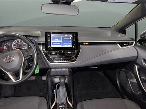 Used 2022 Toyota Corolla SE image 9