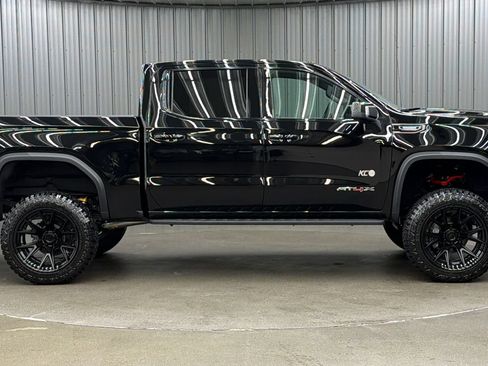 Used 2026 GMC Sierra 1500 AT4X AWD/4WD image 6