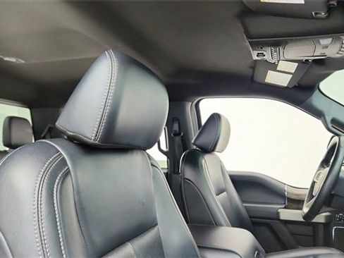 Used 2022 Ford F250 Lariat image 23