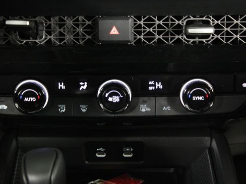 Used 2024 Honda Accord EX-L image 21