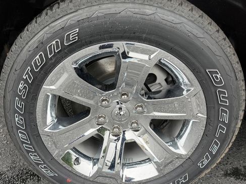 New 2026 RAM 1500 4x4 Crew Cab image 9