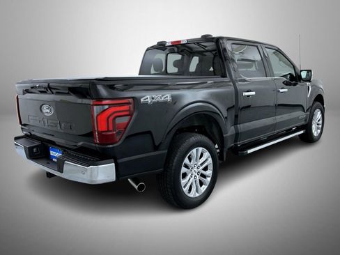 Used 2025 Ford F150 Lariat w/ Equipment Group 501A Mid AWD/4WD image 5