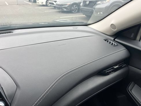 Used 2025 Nissan Sentra SV FWD image 34