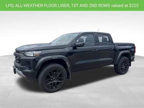 Certified 2024 Chevrolet Colorado Trail Boss w/ Technology Package AWD/4WD image 11
