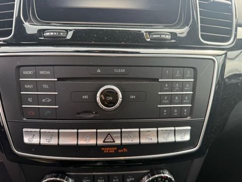 Used 2018 Mercedes-Benz GLS 450 4MATIC image 22