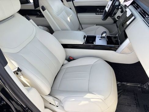 Used 2025 Land Rover Range Rover Autobiography AWD/4WD image 19