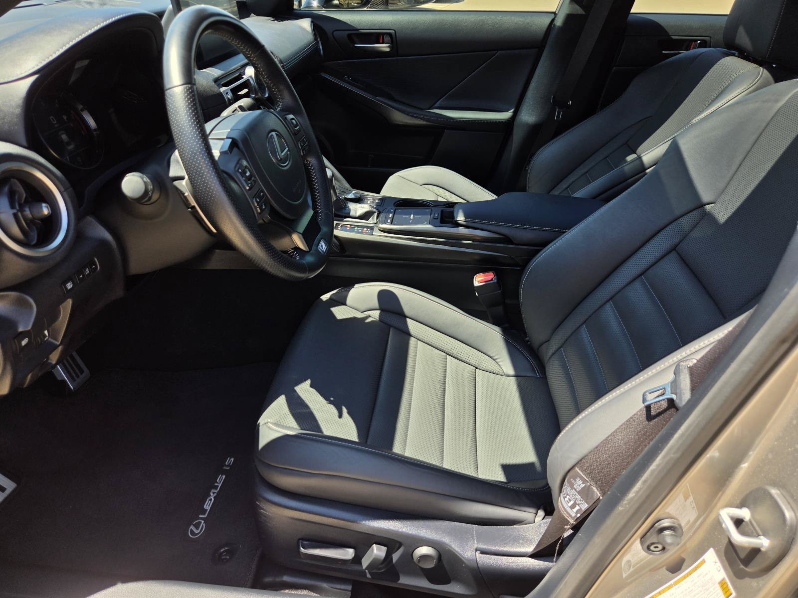 Used 2021 Lexus IS 350 F Sport w/ Accessory Package 2 RWD image 18