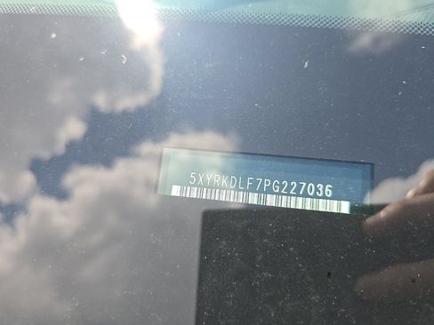 Used 2023 Kia Sorento SX AWD/4WD image 6