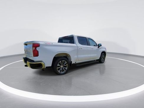 Used 2023 Chevrolet Silverado 1500 LT AWD/4WD image 8