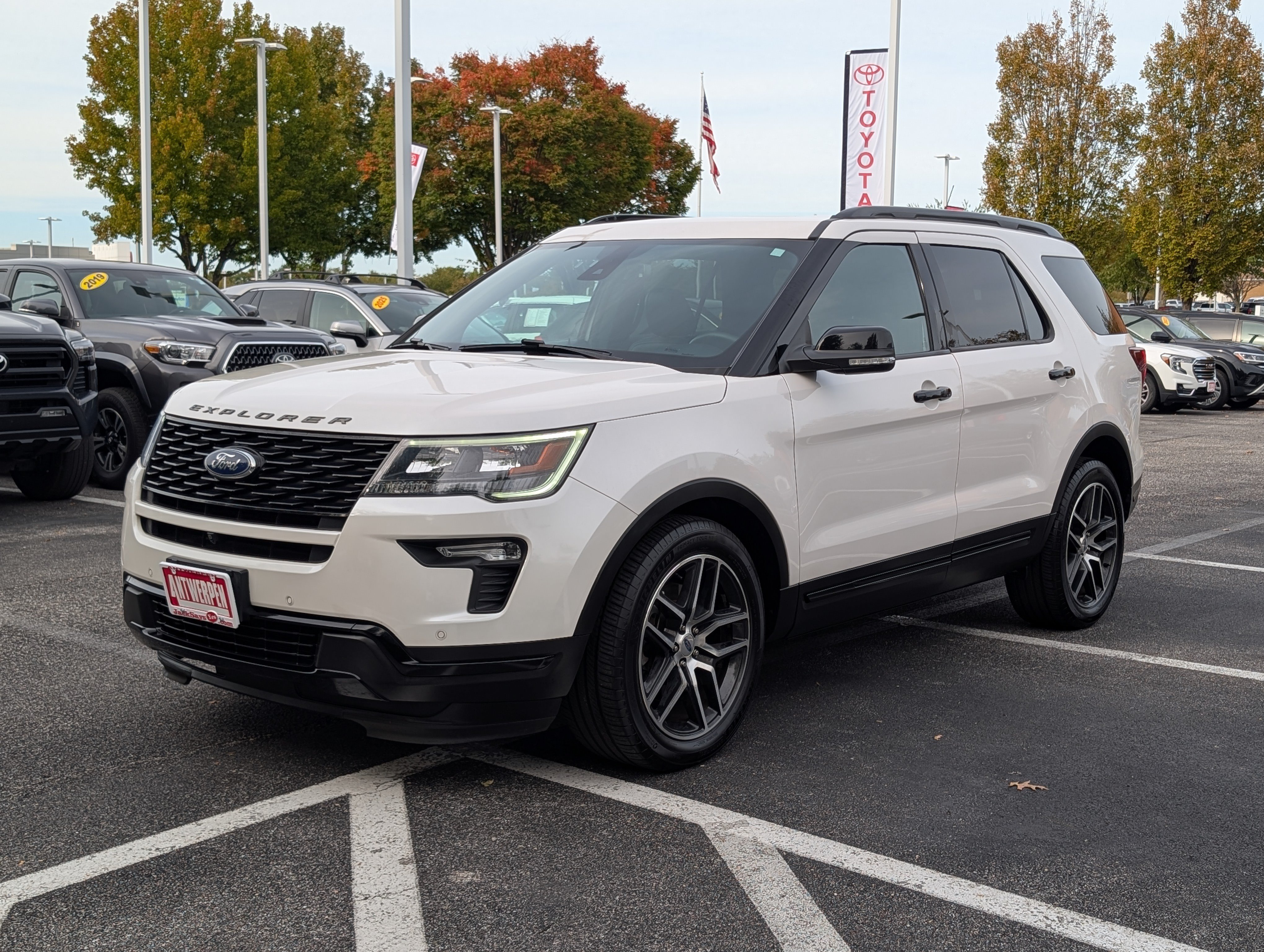 Used 2019 Ford Explorer Sport w/ Equipment Group 401A AWD/4WD image 7