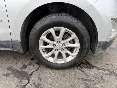 Used 2019 Chevrolet Equinox LT image 32