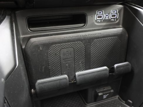Used 2023 RAM 1500 Limited AWD/4WD image 12