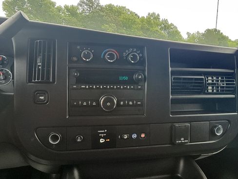 Used 2025 GMC Savana 2500 w/ Driver Convenience Package RWD image 17