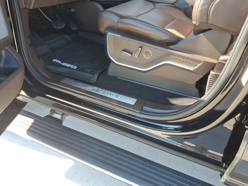 Used 2024 Ford F150 King Ranch w/ FX4 Off-Road Package image 12