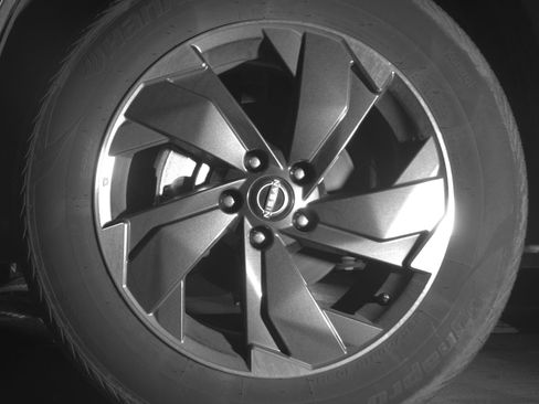 Used 2025 Nissan Rogue SV image 12