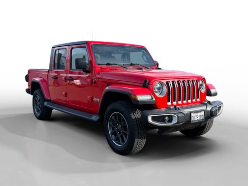 Used 2020 Jeep Gladiator Overland image 7