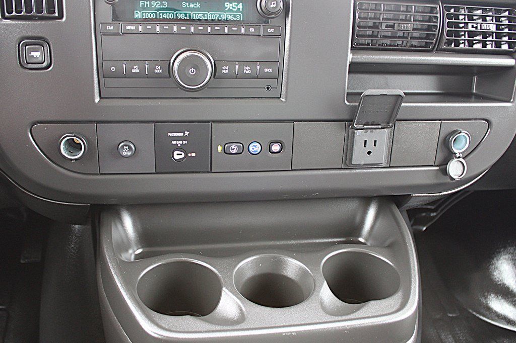Used 2025 GMC Savana 2500 Extended w/ Driver Convenience Package RWD image 31