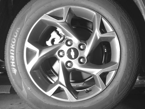 Used 2025 Chevrolet Trax LT w/ LT Convenience Package FWD image 15