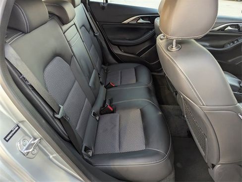 Used 2019 INFINITI QX30 image 32